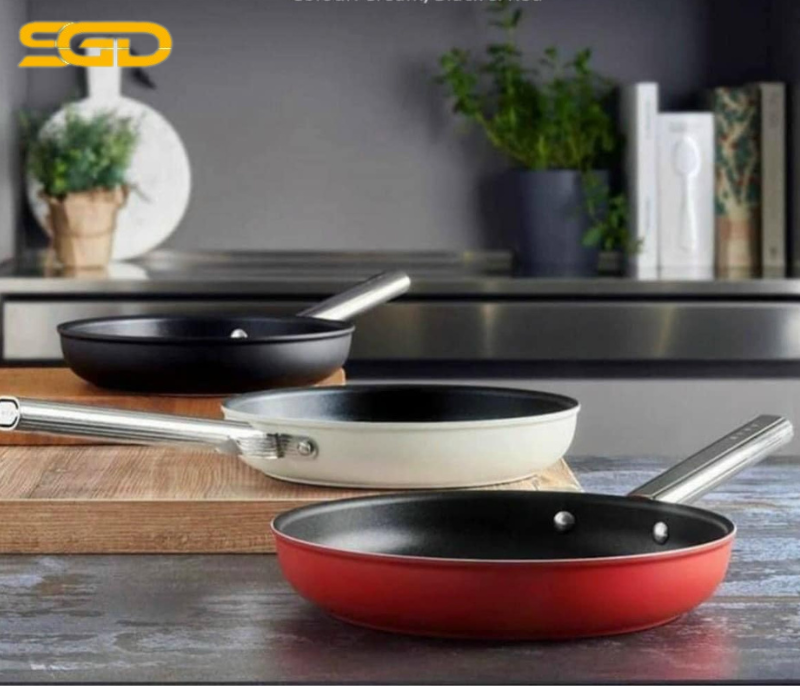 Chảo rán SMEG CKFF2601RDM 26cm chống dính