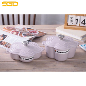 Nồi hoa Le Creuset Flower Cocotte 20cm – Vàng, xanh, tím hồng | Siêu phẩm decor nấu ăn cao cấp