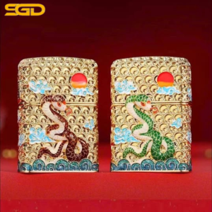 Zippo Rắn Phát Sáng Giữa Đêm Tối – Cực Chất Và Đầy Bí Ẩn