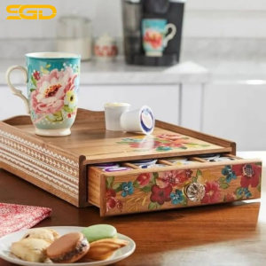 Hộp gỗ đựng cafe và trà The Pioneer Woman Wildflower Whimsy Coffee Pod Organizer – gỗ keo cao cấp, 4 ngăn tiện lợi, decor góc cà phê sang trọng