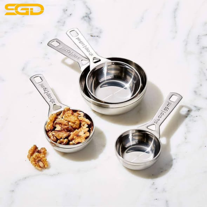 Máy nướng bánh mì Smeg TSF02
