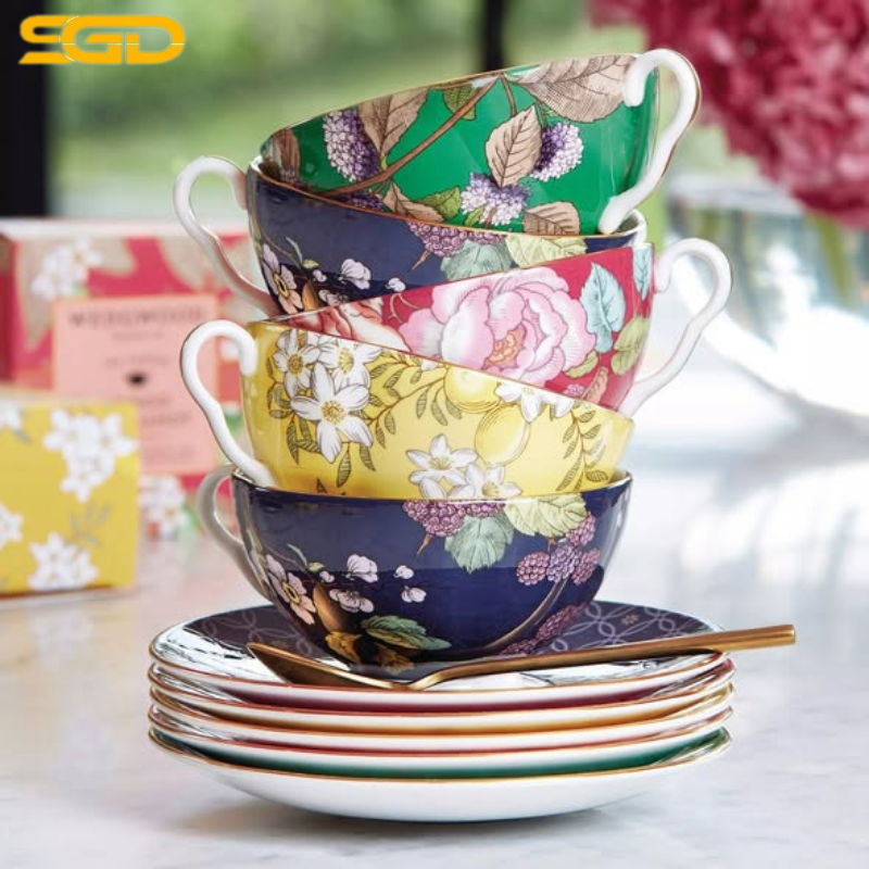 Bộ ấm + 4 tách ly trà gốm sứ Wedgwood cao cấp phong cách Châu Âu - Ảnh 3