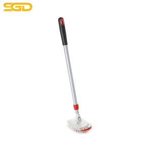 Chổi cọ bồn tắm & tường gạch nhà vệ sinh OXO Good Grips cán nối dài làm sạch mọi ngóc ngách