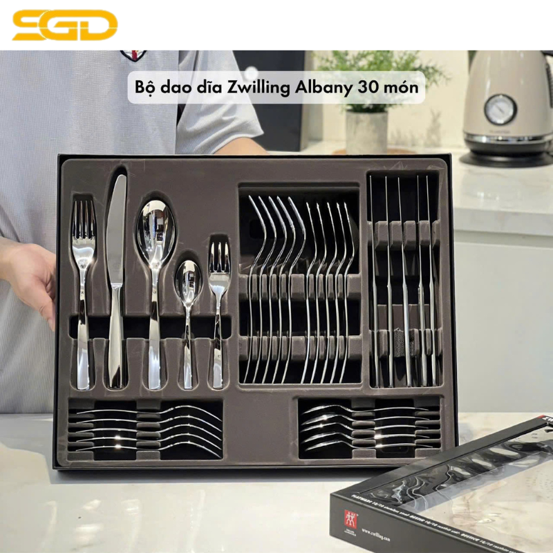 Máy nướng bánh mì Smeg TSF02